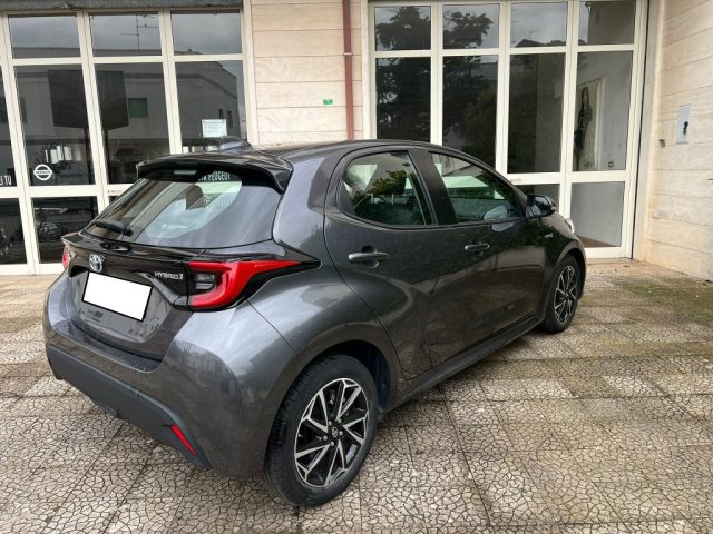 TOYOTA Yaris usata 8