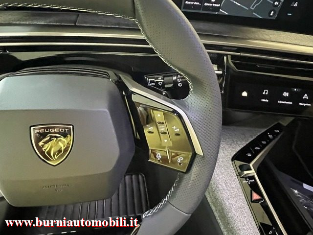 PEUGEOT 5008 usata, con Fari LED