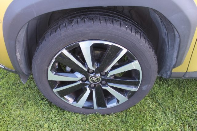 TOYOTA Yaris Cross usata, con ESP