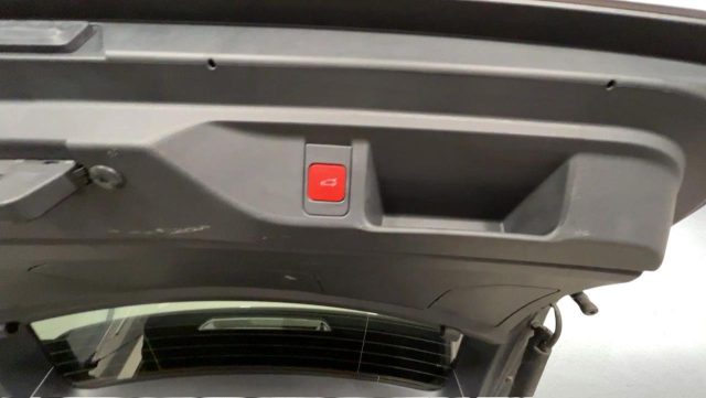 DS AUTOMOBILES DS 4 usata, con Controllo automatico clima