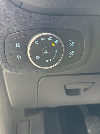 FORD Fiesta usata, con Bluetooth