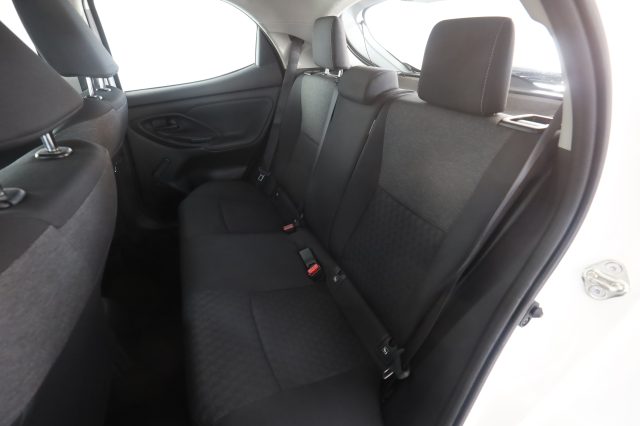 TOYOTA Yaris usata 3