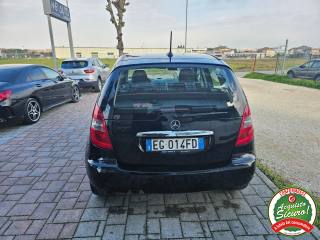 MERCEDES-BENZ A 160 usata, con Alzacristalli elettrici