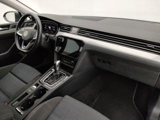 VOLKSWAGEN Passat Variant usata, con Controllo vocale