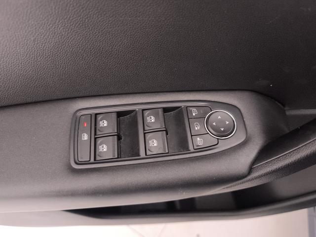 RENAULT Captur usata, con Fari LED