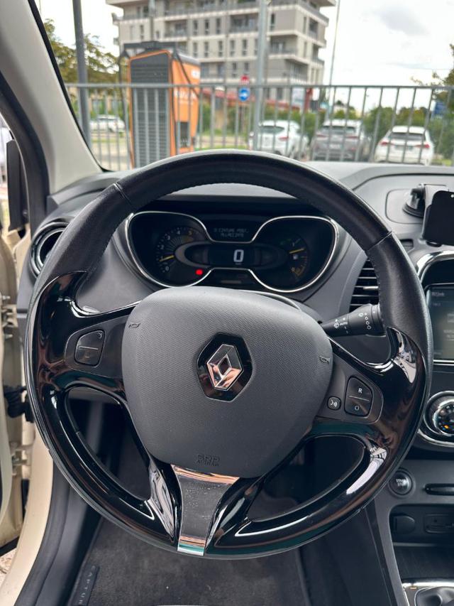 RENAULT Captur usata, con Controllo automatico clima