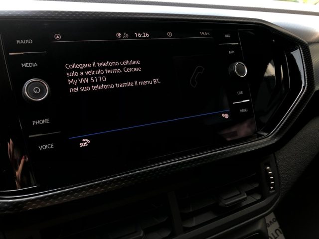 VOLKSWAGEN T-Cross usata, con USB