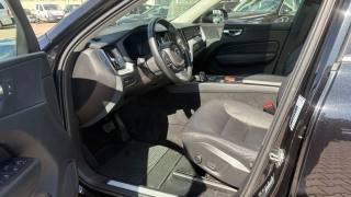 VOLVO XC60 usata, con Fari LED