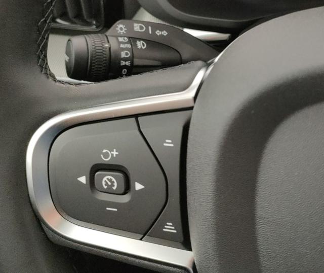 VOLVO XC60 usata, con Tettuccio apribile