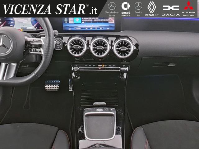 MERCEDES-BENZ CLA 200 usata, con Chiusura centralizzata