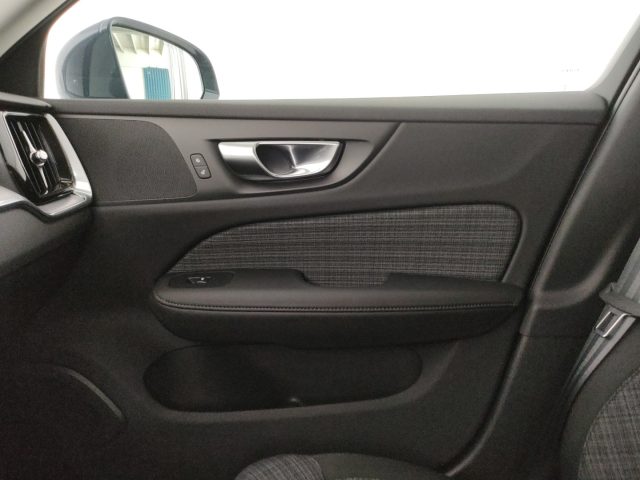 VOLVO V60 usata, con Portellone posteriore elettrico