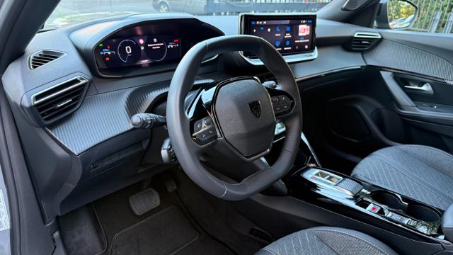 PEUGEOT 2008 usata, con Vetri oscurati