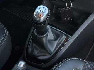 RENAULT Clio usata, con Park Distance Control