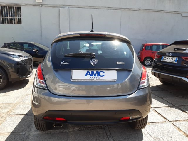 LANCIA Ypsilon usata, con Autoradio