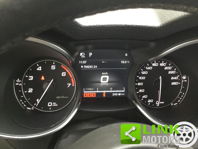 ALFA ROMEO Stelvio usata, con Controllo trazione