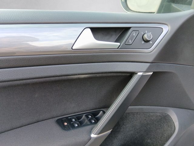 VOLKSWAGEN Golf usata, con Boardcomputer