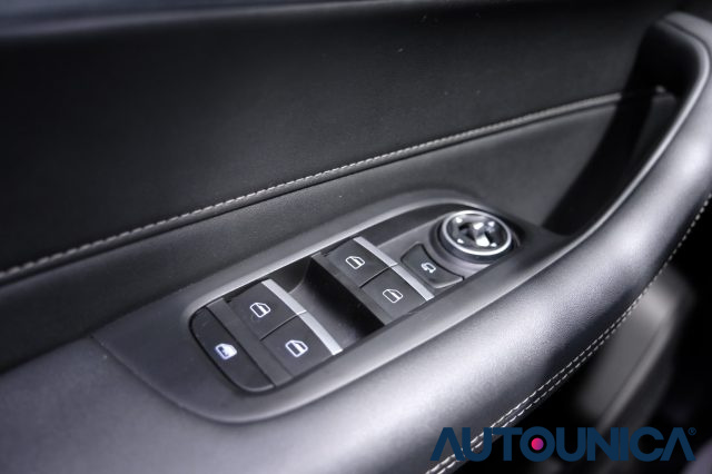 DR MOTOR DR 5.0 usata, con Telecamera per parcheggio assistito