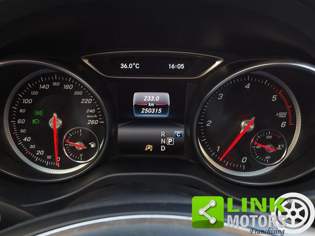 MERCEDES-BENZ CLA 200 usata, con Specchietti laterali elettrici