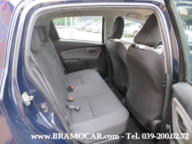 TOYOTA Yaris usata, con Frenata d