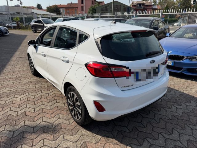 FORD Fiesta usata, con Autoradio