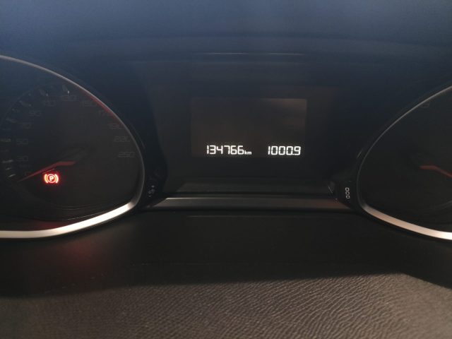 PEUGEOT 308 usata, con Climatizzatore