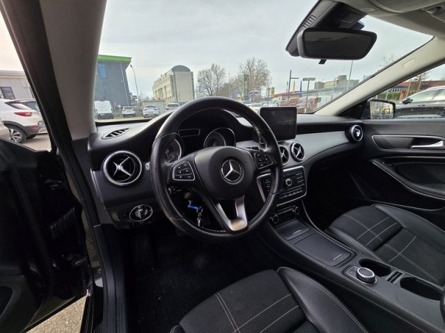 MERCEDES-BENZ CLA 200 usata, con Cruise Control