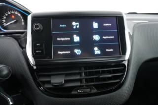 PEUGEOT 2008 usata, con Sedile posteriore sdoppiato