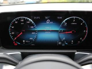 MERCEDES-BENZ GLB 180 usata, con Sedile posteriore sdoppiato