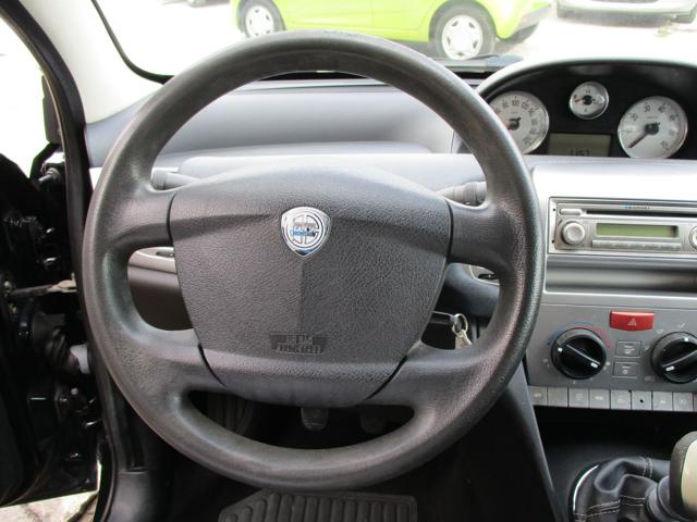 LANCIA Ypsilon usata, con Servosterzo