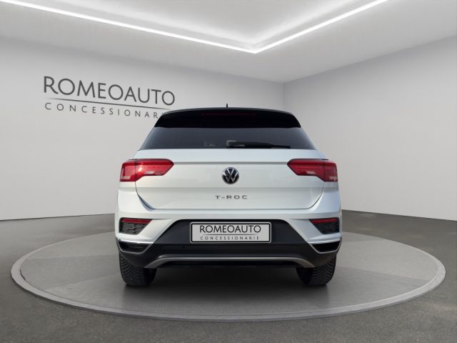 VOLKSWAGEN T-Roc usata, con Autoradio