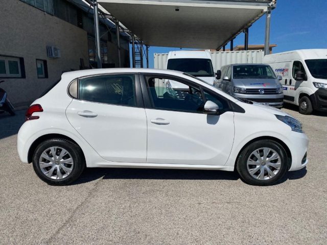 PEUGEOT 208 usata, con ABS
