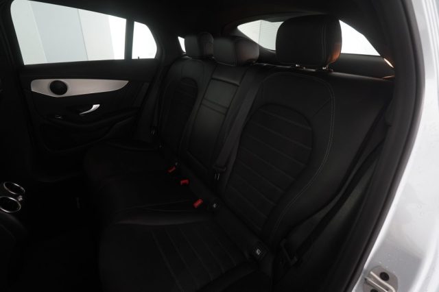 MERCEDES-BENZ GLC 220 usata 9