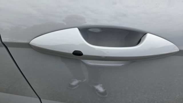 HYUNDAI Kona usata, con Autoradio