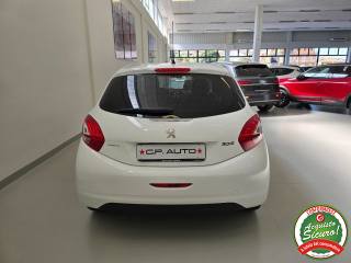PEUGEOT 208 usata, con Autoradio