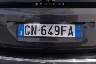 PEUGEOT 3008 usata, con Climatizzatore automatico, 2 zone