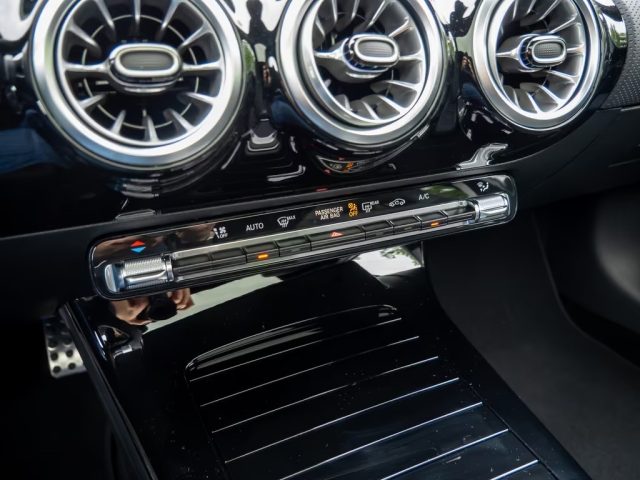 MERCEDES-BENZ A 180 usata, con ESP