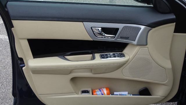 JAGUAR XF usata, con Pneumatici quattro stagioni