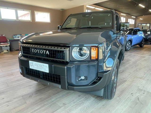 TOYOTA Land Cruiser usata, con Airbag laterali