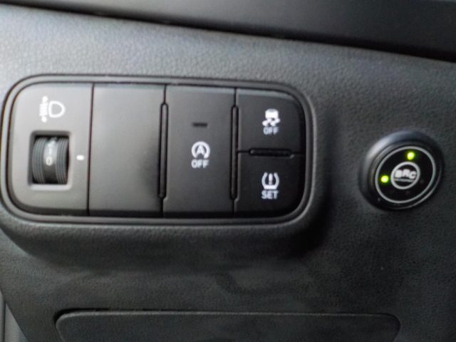 HYUNDAI Bayon usata, con Bluetooth