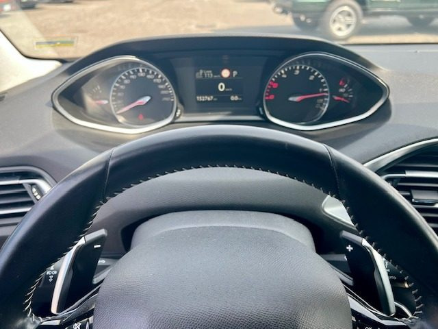 PEUGEOT 308 usata, con Controllo elettronico della corsia