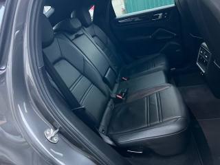PORSCHE Cayenne usata, con USB