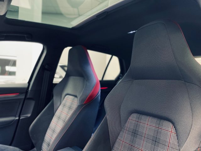 VOLKSWAGEN Golf usata, con Cruise Control