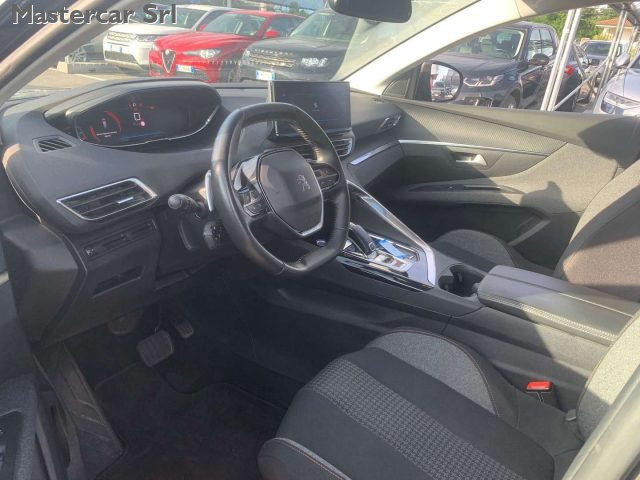 PEUGEOT 5008 usata, con Bracciolo
