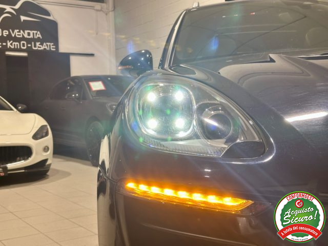PORSCHE Macan usata, con Alzacristalli elettrici