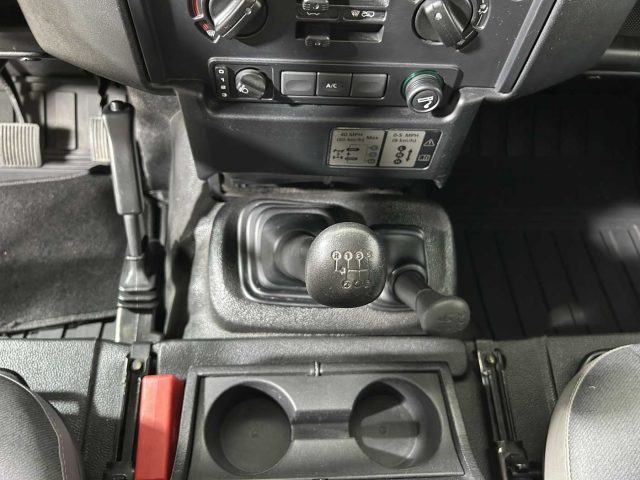 LAND ROVER Defender usata 18