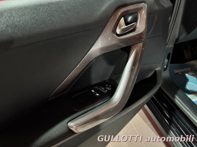 PEUGEOT 2008 usata, con Climatizzatore
