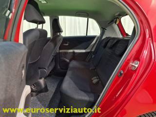 TOYOTA Yaris usata 29
