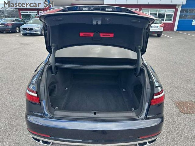 AUDI A8 usata, con Fari LED