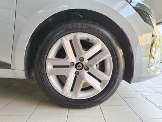 RENAULT Clio usata, con Park Distance Control