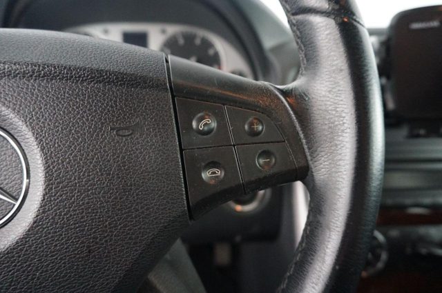 MERCEDES-BENZ B 180 usata, con Isofix